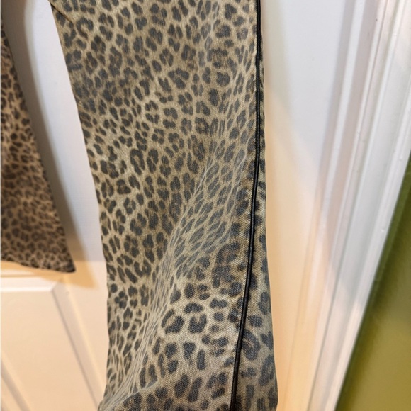 Frame Leopard Print Flare Pants - Picture 14 of 17